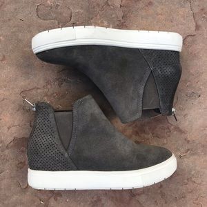 INC Womens Tayla Suede Ankle Wedge Sneaker Gray